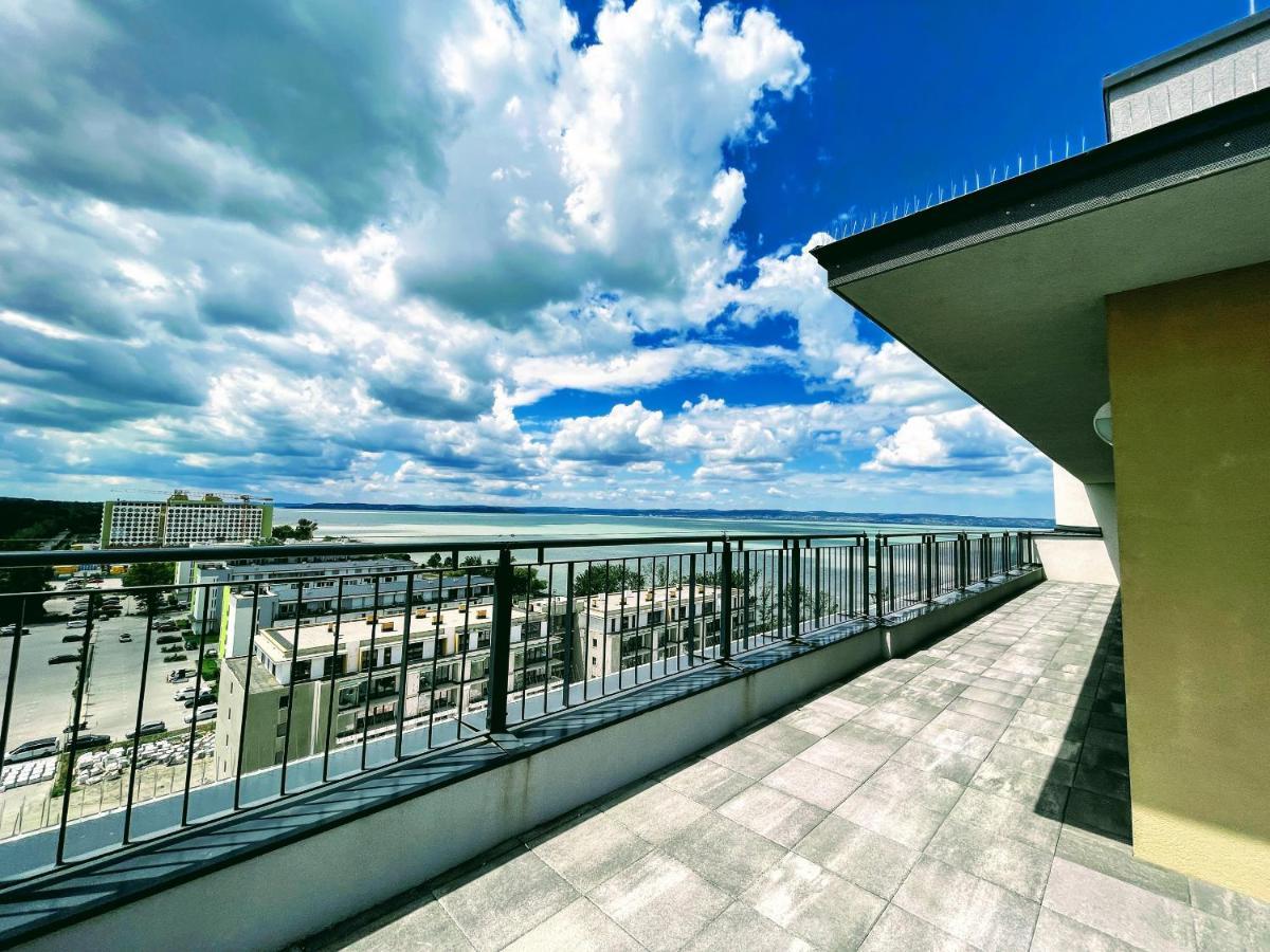 Ellby Apartman - Penthouse - Hostaid Siófok Exteriör bild