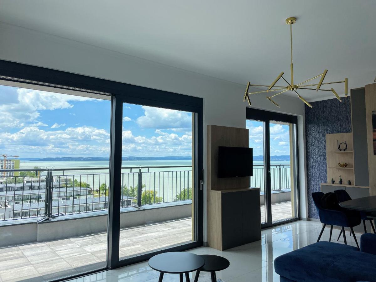 Ellby Apartman - Penthouse - Hostaid Siófok Exteriör bild